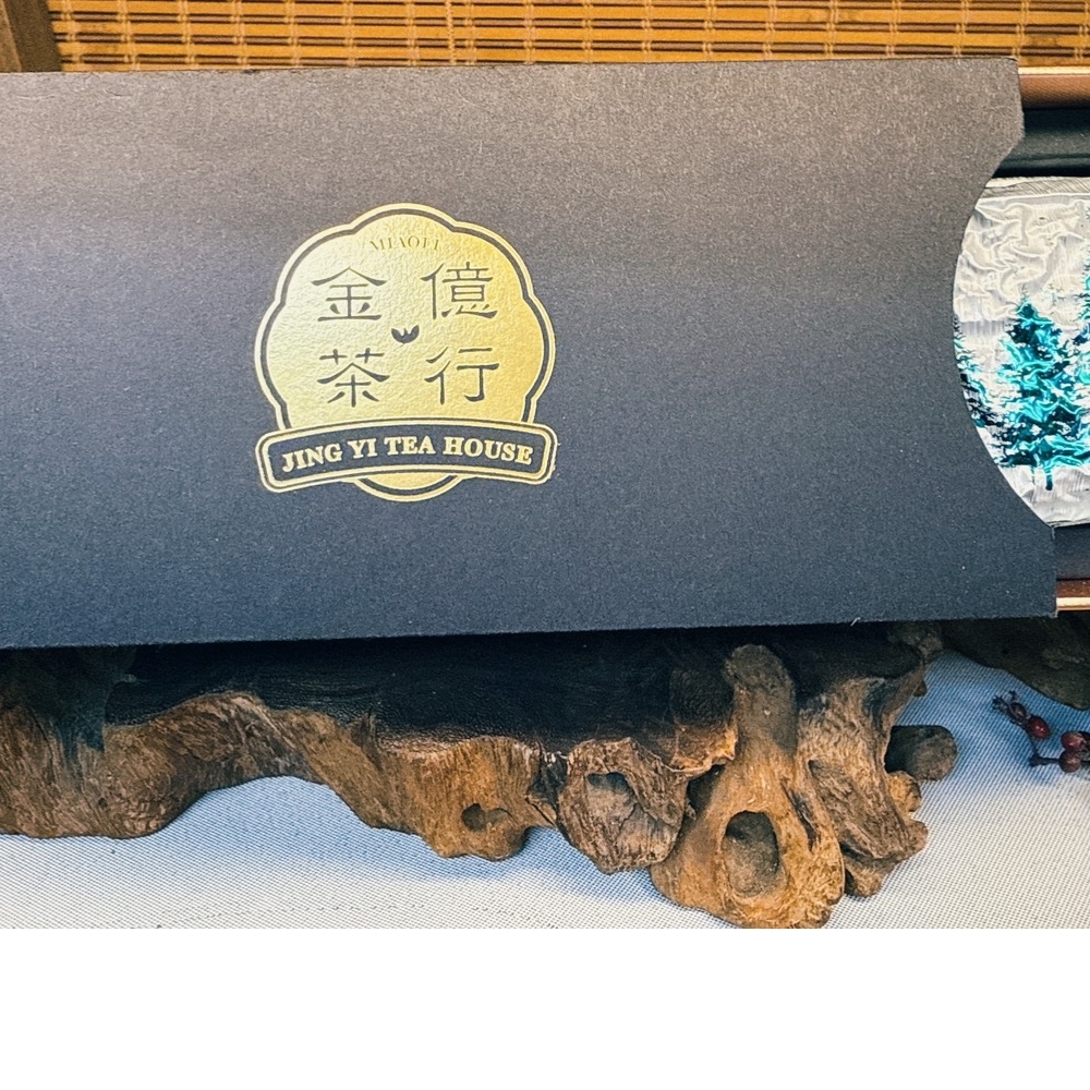 尊榮禮盒_ 梨山茶《翠巒》